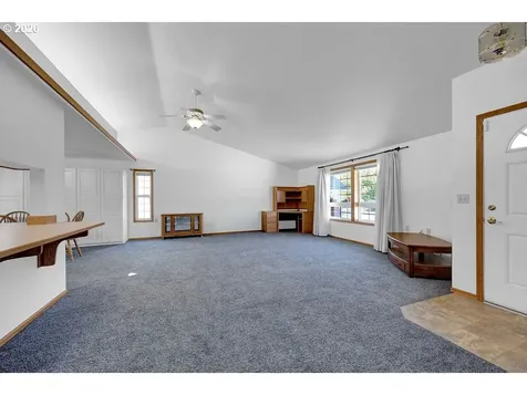 1931 Bonnie Lane Springfield OR 97477