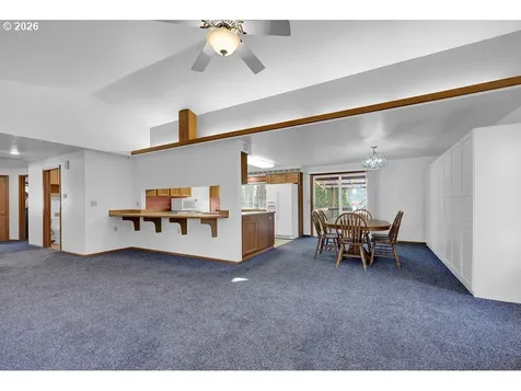 1931 Bonnie Lane Springfield OR 97477