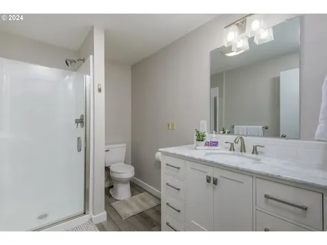 6732 SW Galley Avenue Lincoln City OR 97367
