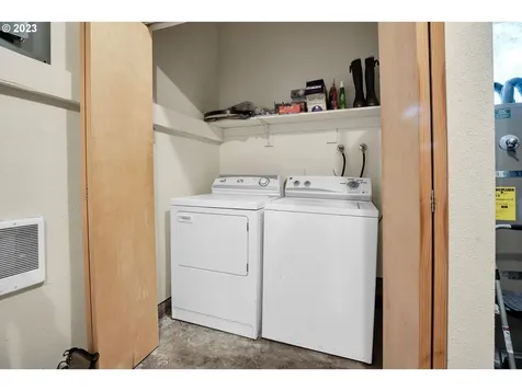 6732 SW Galley Avenue Lincoln City OR 97367