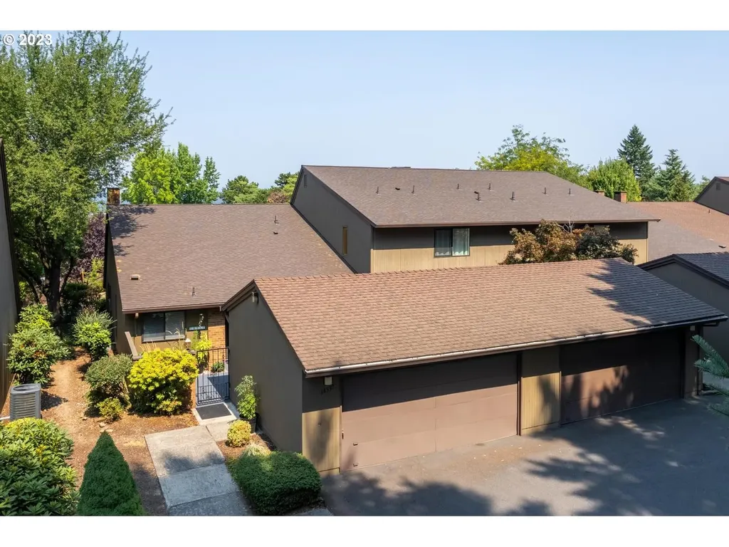 14537 Ne Stanton Court Portland OR 97230