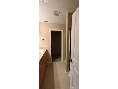 13618 Gaffney Lane Oregon City OR 97045