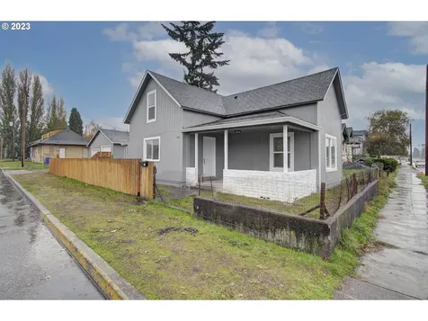 206 Lincoln Street Kelso WA 98626