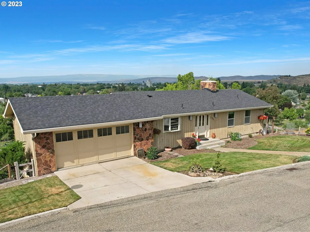 290 Hillcrest Drive Baker City OR 97814