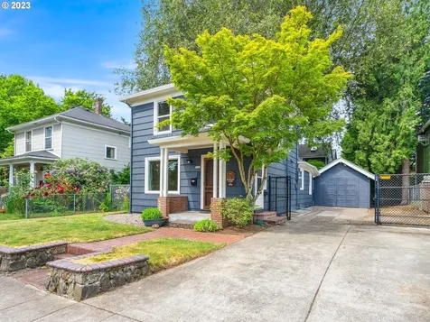 8423 Se 13th Avenue Portland OR 97202