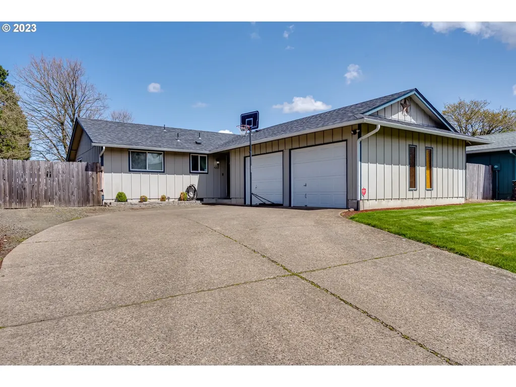 4265 Murnane Street Eugene OR 97402