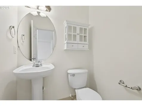 2718 NW 117th Circle Vancouver WA 98685