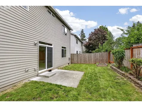 2718 NW 117th Circle Vancouver WA 98685