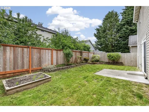 2718 NW 117th Circle Vancouver WA 98685
