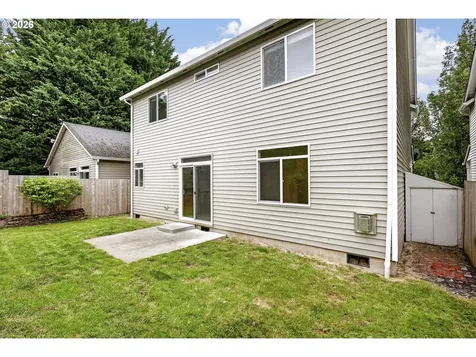 2718 NW 117th Circle Vancouver WA 98685