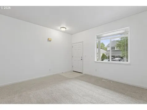 2718 NW 117th Circle Vancouver WA 98685
