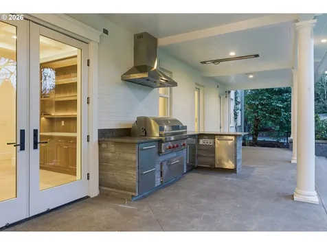 1415 S Military Road Portland OR 97219