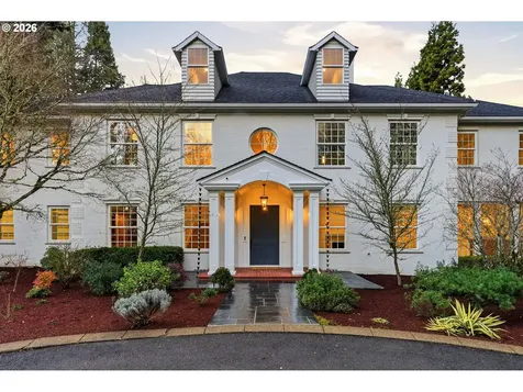 1415 S Military Road Portland OR 97219