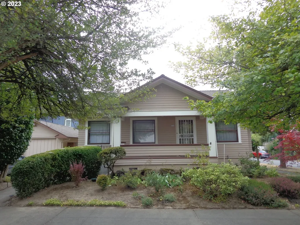 704 Se Umatilla Street Portland OR 97202