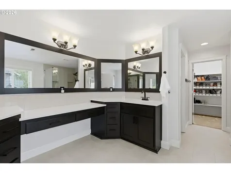 15655 SW Greenfield Drive Portland OR 97224