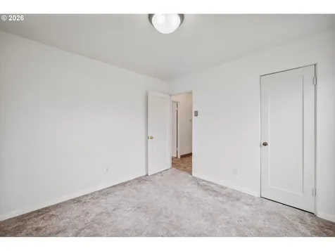 1034 16th Avenue Longview WA 98632