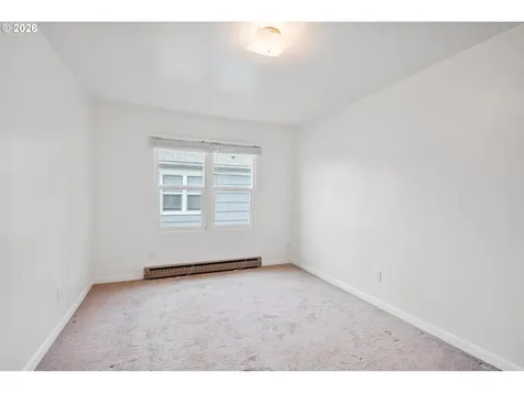 1034 16th Avenue Longview WA 98632
