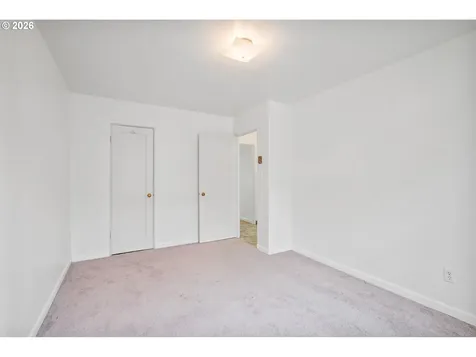 1034 16th Avenue Longview WA 98632