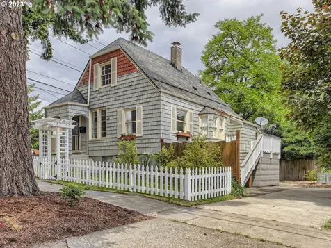 1903 Se Harney Street Portland OR 97202