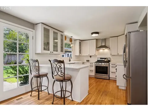 19113 Terry Avenue Lake Oswego OR 97035