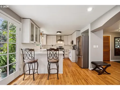 19113 Terry Avenue Lake Oswego OR 97035