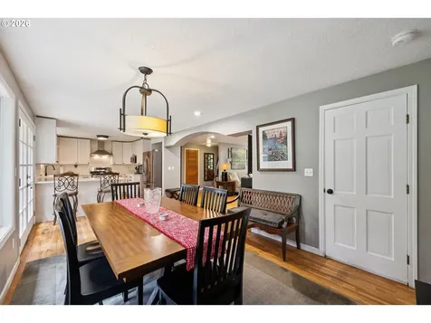 19113 Terry Avenue Lake Oswego OR 97035