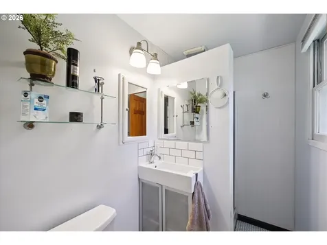 19113 Terry Avenue Lake Oswego OR 97035