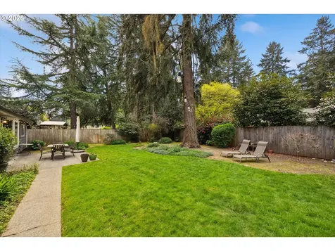 19113 Terry Avenue Lake Oswego OR 97035