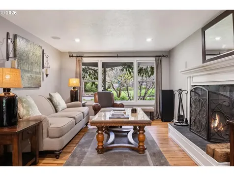 19113 Terry Avenue Lake Oswego OR 97035