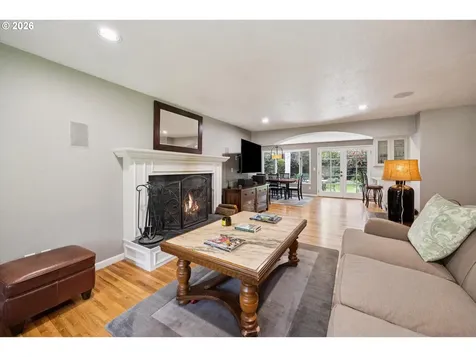 19113 Terry Avenue Lake Oswego OR 97035
