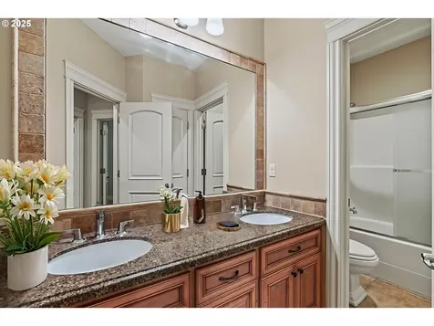 135 N 50th Avenue Longview WA 98632