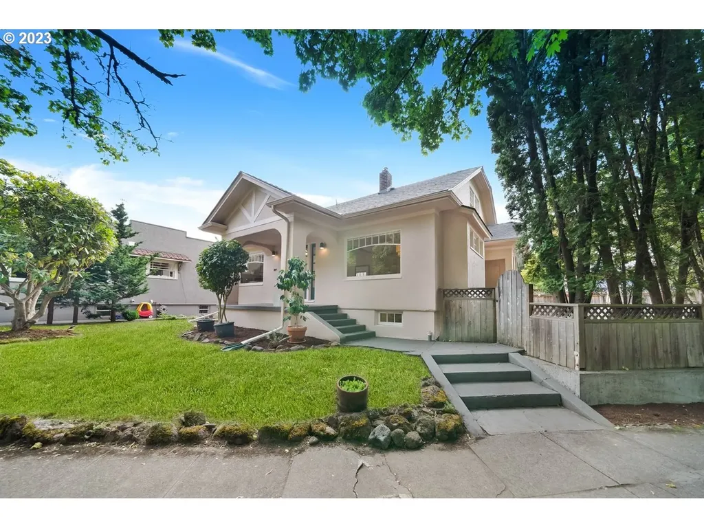 1817 Se Mulberry Avenue Portland OR 97214