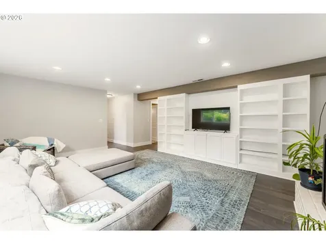 909 NW 49th Street Vancouver WA 98663