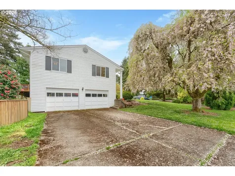 909 NW 49th Street Vancouver WA 98663