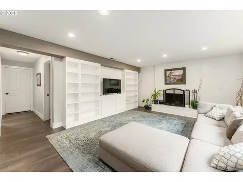 909 NW 49th Street Vancouver WA 98663