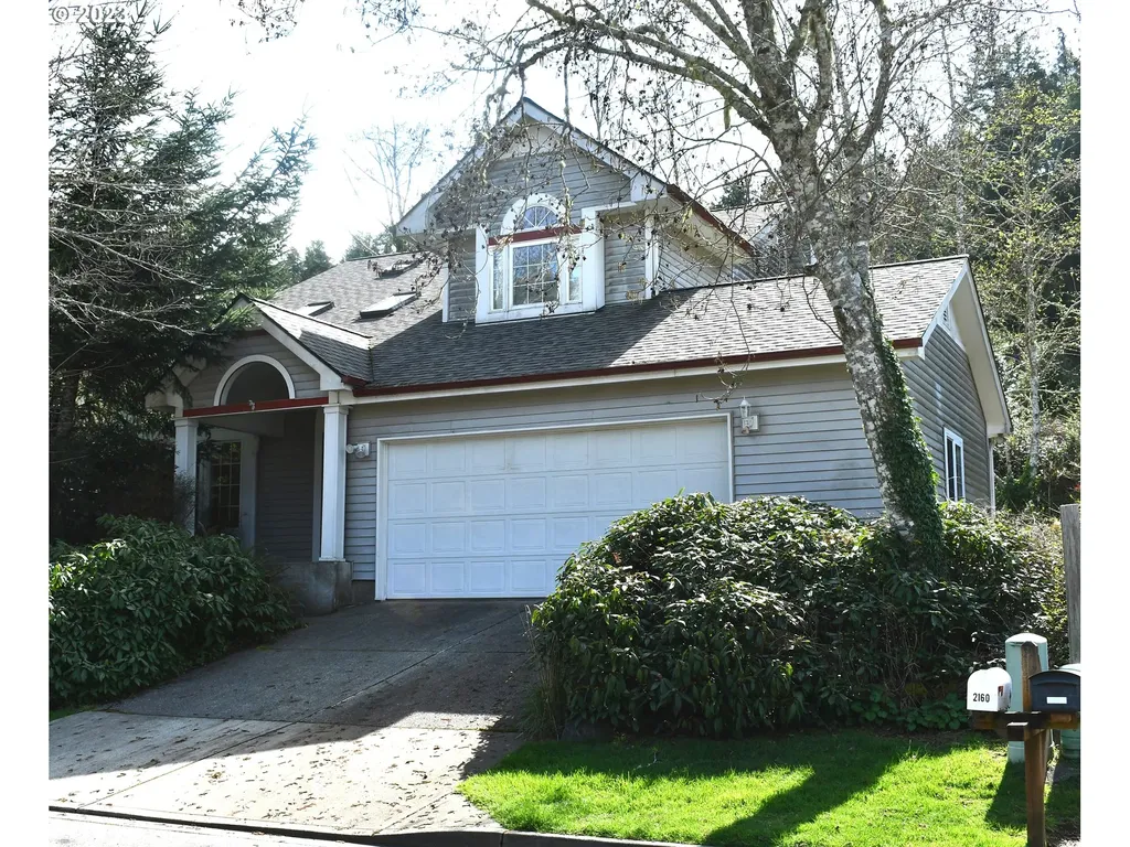 2160 Timberline Drive Coos Bay OR 97420