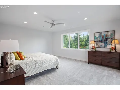4453 SW Melville Portland OR 97221