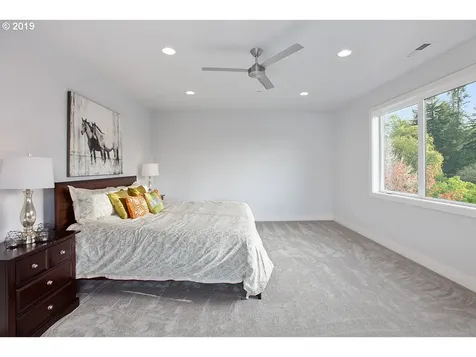 4453 SW Melville Portland OR 97221
