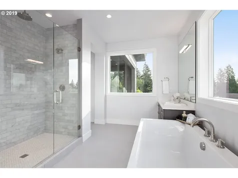 4453 SW Melville Portland OR 97221