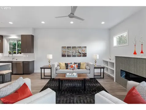4453 SW Melville Portland OR 97221