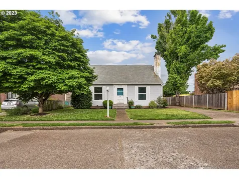 535 SE 52nd Avenue Portland OR 97215