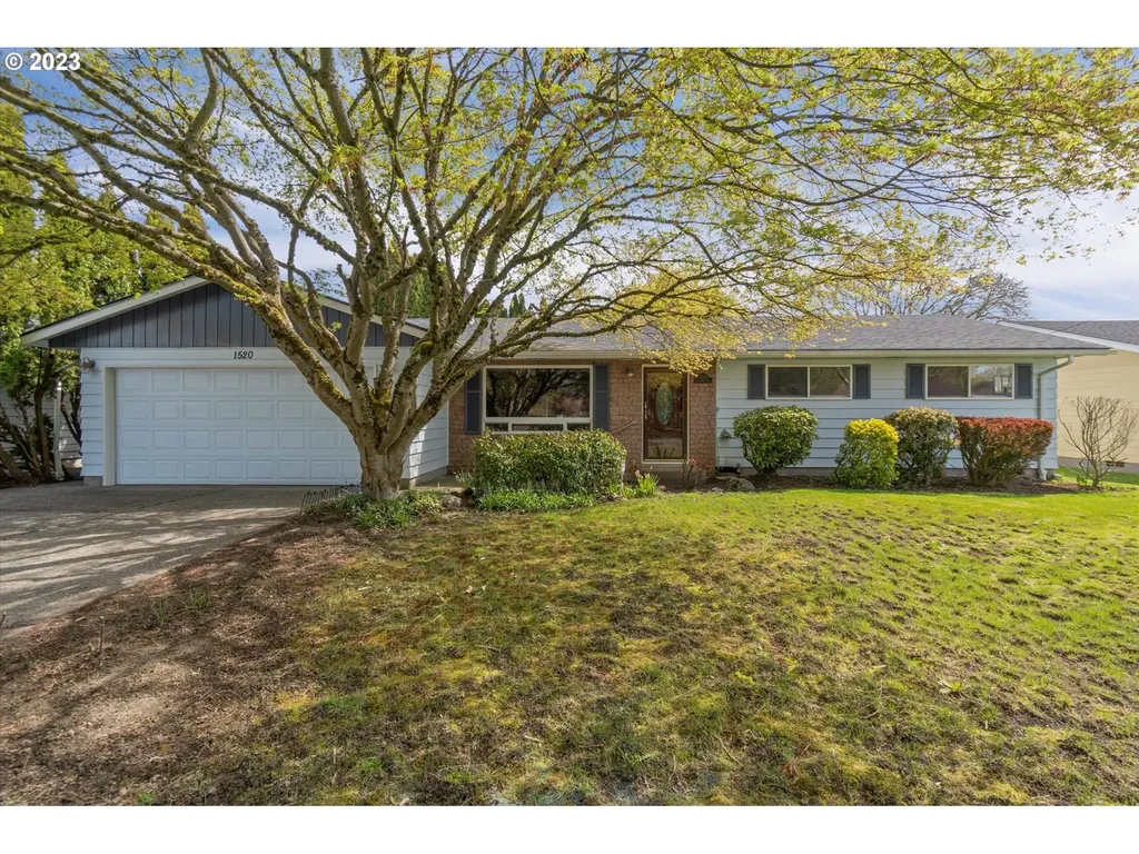 1520 31st Avenue Longview WA 98632