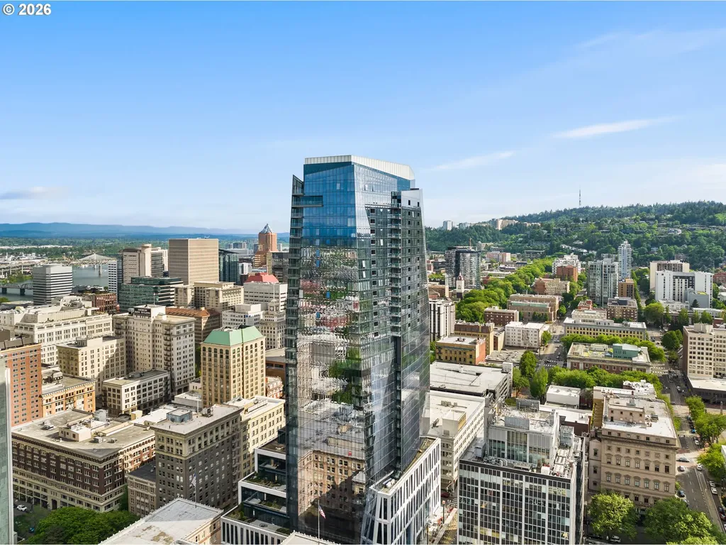 550 SW 10th Avenue Portland OR 97205
