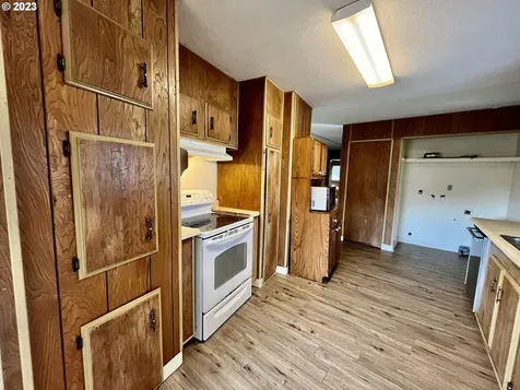 90973 Matthew Lane Coos Bay OR 97420