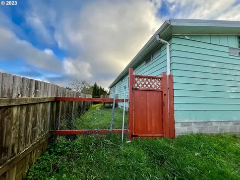 90973 Matthew Lane Coos Bay OR 97420