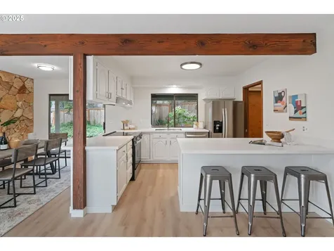 5845 Ridgetop Court Lake Oswego OR 97035