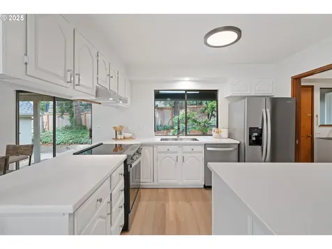 5845 Ridgetop Court Lake Oswego OR 97035