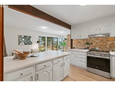 5845 Ridgetop Court Lake Oswego OR 97035