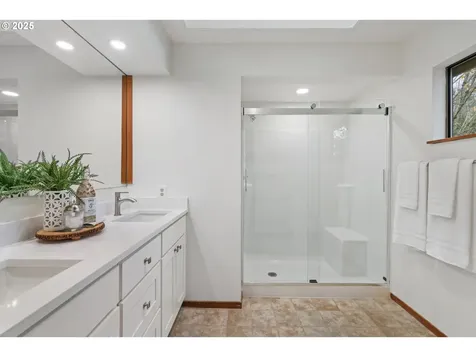 5845 Ridgetop Court Lake Oswego OR 97035