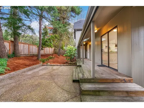 5845 Ridgetop Court Lake Oswego OR 97035